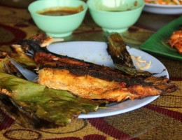 Ikan Pari Bakar - Grilled Stingray