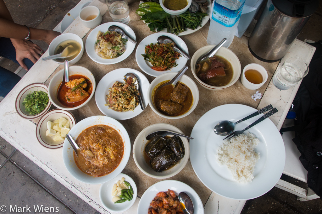 Feel Myanmar Food Restaurant in Yangon