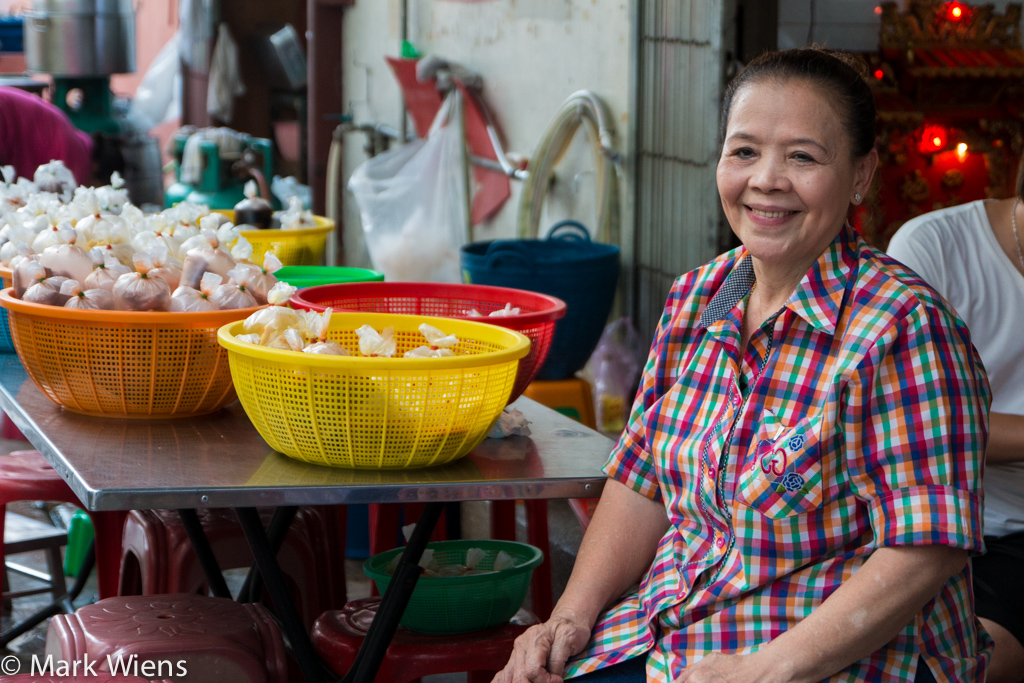 Khao Gaeng Jake Puey (ข้าวแกงเจ๊กปุ้ย)