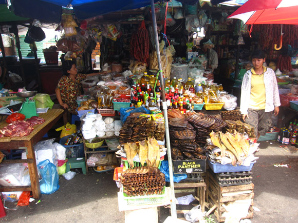 kandal-market-phnom-penh-cambodia