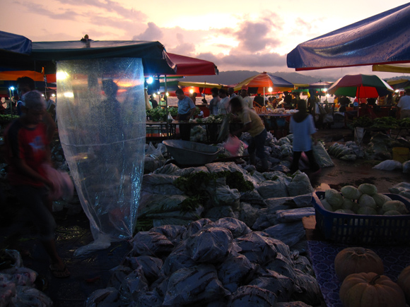 fresh market in borneo