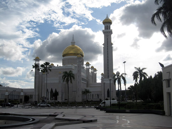 Sultan Omar Ali Saifuddien Mosque