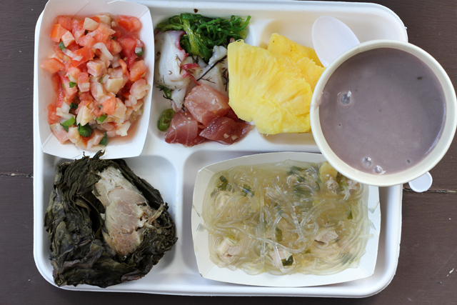 traditional-hawaiian-food-eat-these-7-massively-tasty-dishes