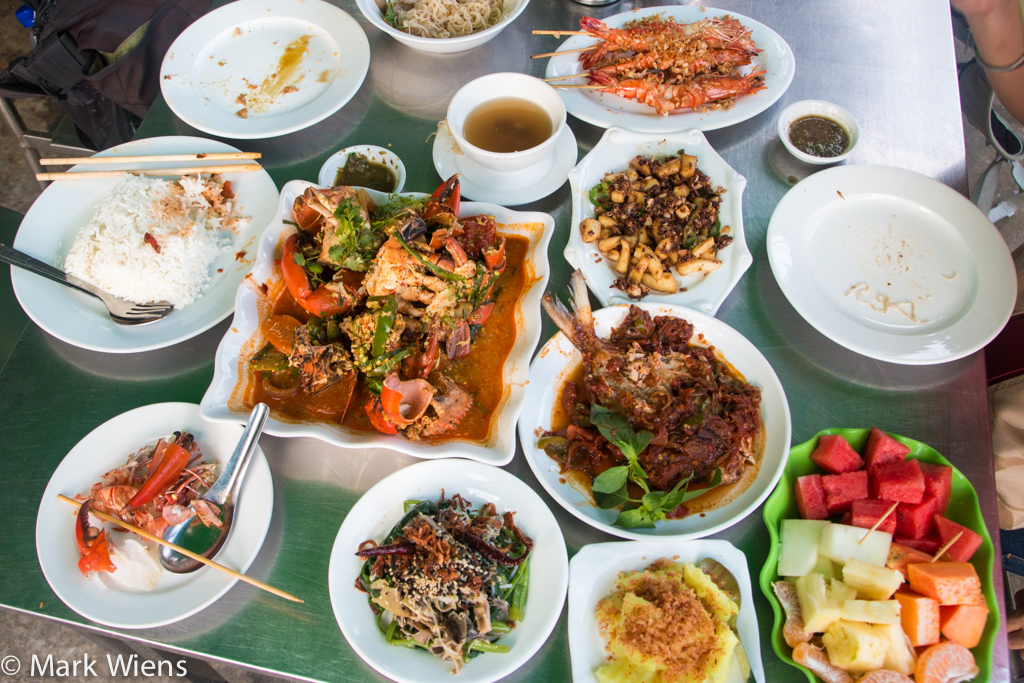 Rakhine Seafood Feast At Minn Lan Restaurant In Yangon