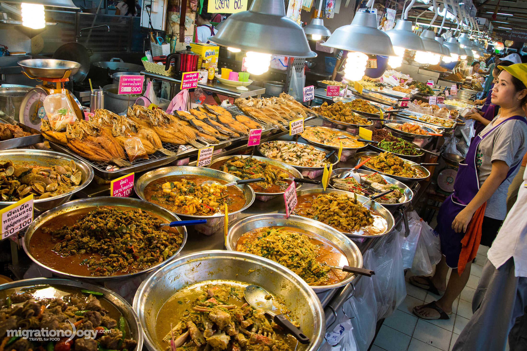 What to Eat at Or Tor Kor Market