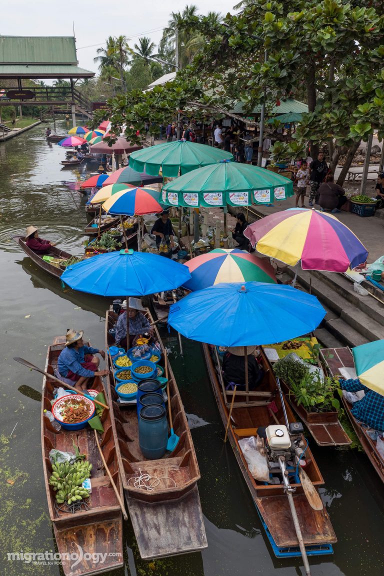 Tha Kha Floating Market - Local Relaxing Market You Can Visit in Thailand