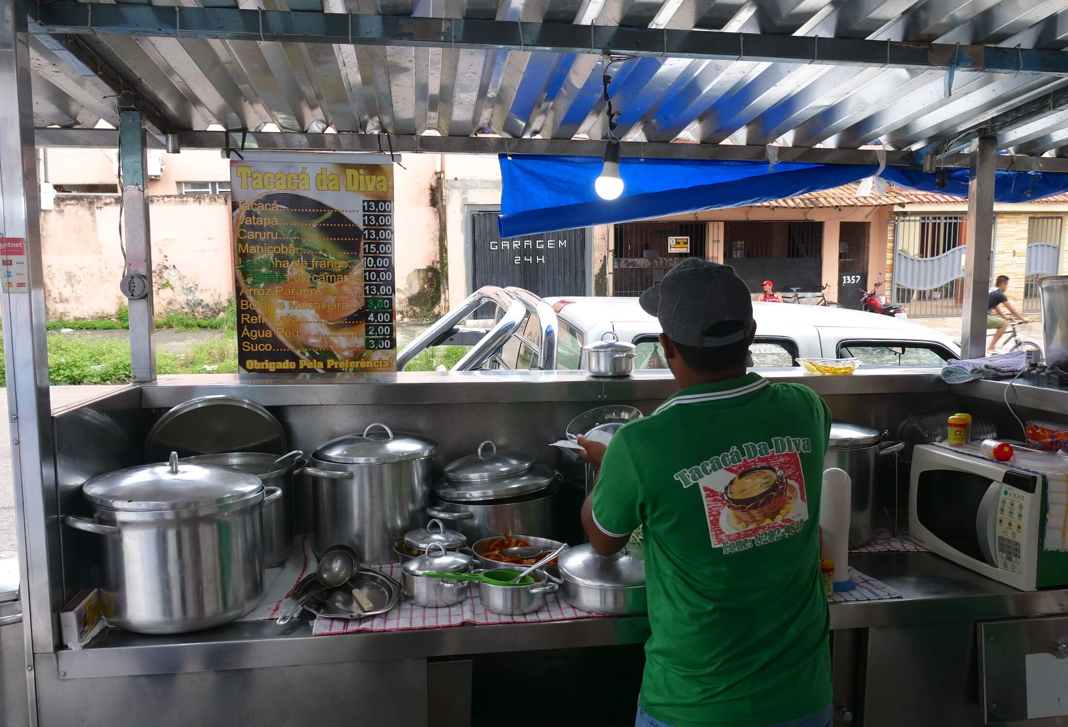 This cart is a place you need to be, Tacacá is the food to eat in Belém, somewhere around late afternoon or early evening
